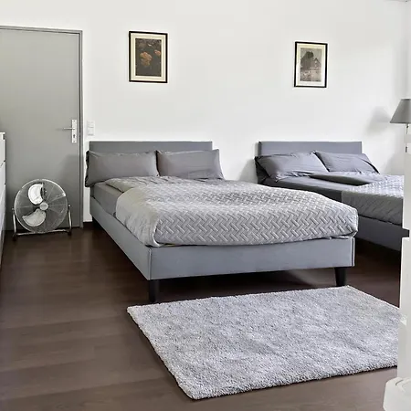 Group Oasis In Cinema, Pool Table, 17 Beds * Munich