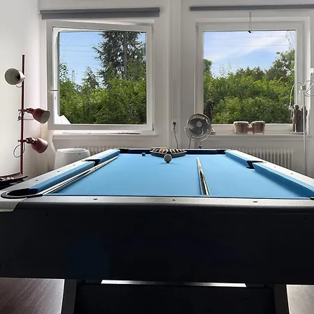 Apartment Group Oasis In Cinema, Pool Table, 17 Beds Munich