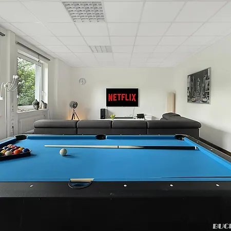 Group Oasis In Cinema, Pool Table, 17 Beds Apartment Munich